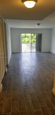 15205 NE 6th Avenue D204, Miami, FL 33162