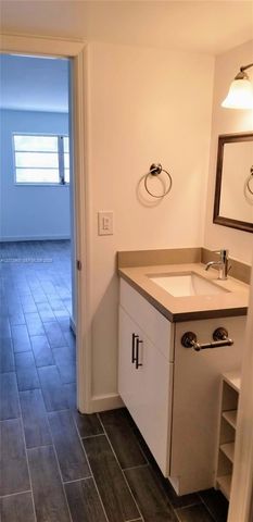 15205 NE 6th Avenue D204, Miami, FL 33162