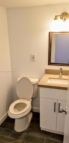 15205 NE 6th Avenue D204, Miami, FL 33162