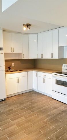 15205 NE 6th Avenue D204, Miami, FL 33162