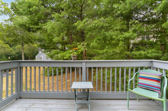 26 Hawley Glen 26, Stratford, CT 06614