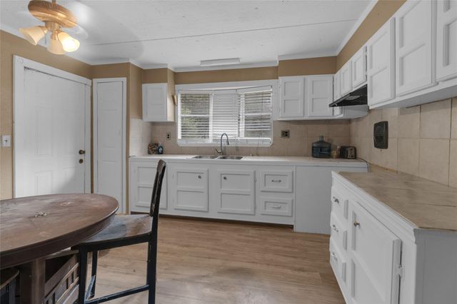 310 County Road 3280, Cleveland, TX 77327
