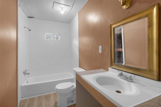 310 County Road 3280, Cleveland, TX 77327
