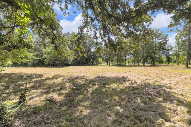 310 County Road 3280, Cleveland, TX 77327