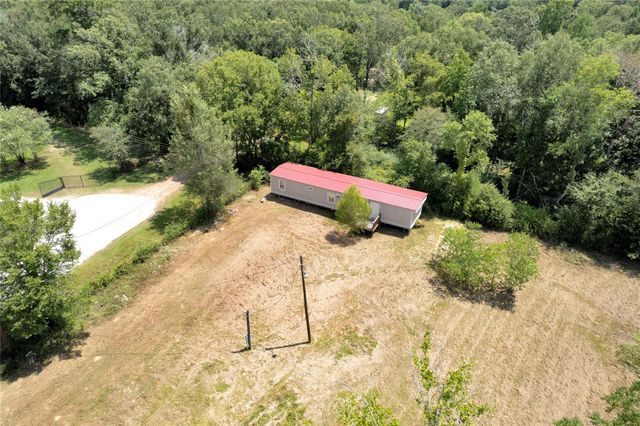 310 County Road 3280, Cleveland, TX 77327