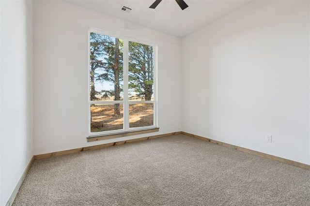 9381 Tallpines Road, Noble, OK 73068