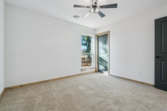 9381 Tallpines Road, Noble, OK 73068