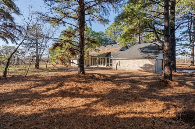 9381 Tallpines Road, Noble, OK 73068