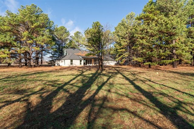 9381 Tallpines Road, Noble, OK 73068