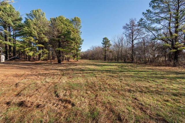 9381 Tallpines Road, Noble, OK 73068