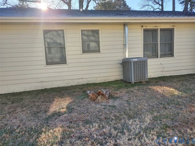 4200 Brickhouse Ct, South Chesterfield, VA 23803