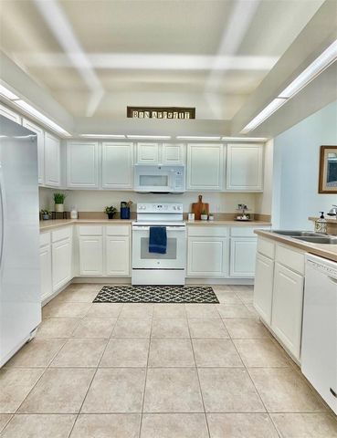 1326 BIG PINE DRIVE, Valrico, FL 33596