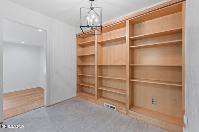 850 W 11th Street, Reno, NV 89503