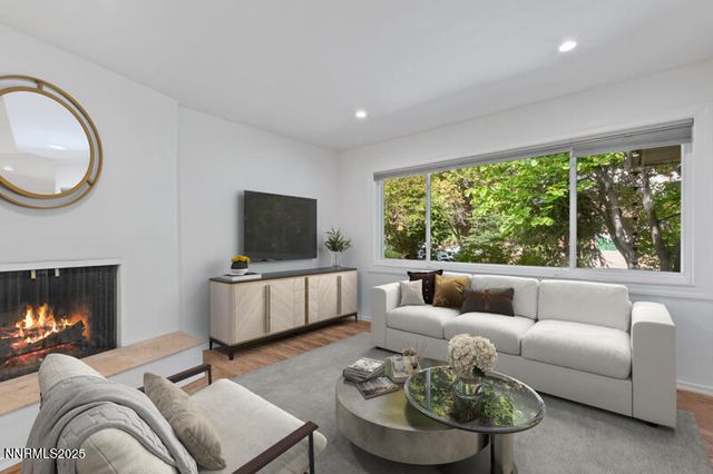 850 W 11th Street, Reno, NV 89503