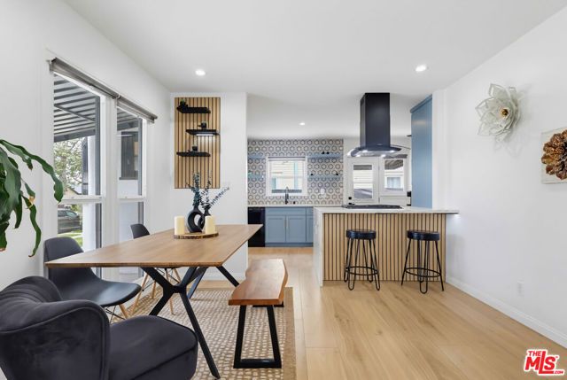 2022 W 77th Street, Los Angeles, CA 90047