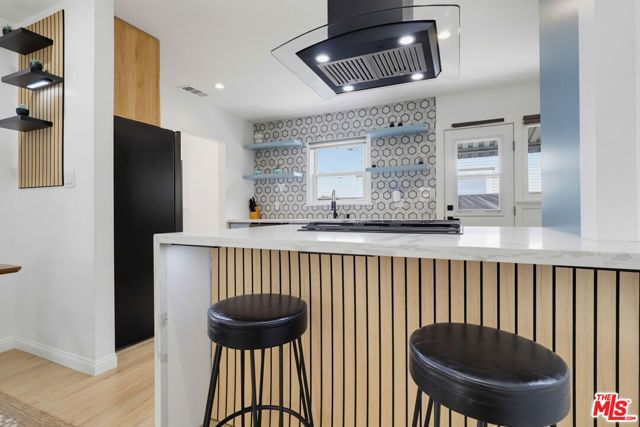2022 W 77th Street, Los Angeles, CA 90047