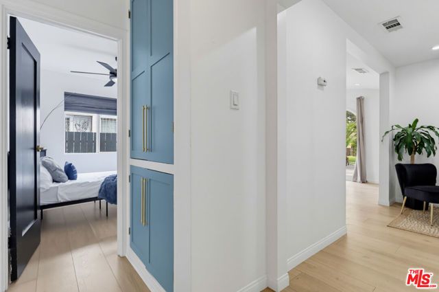 2022 W 77th Street, Los Angeles, CA 90047