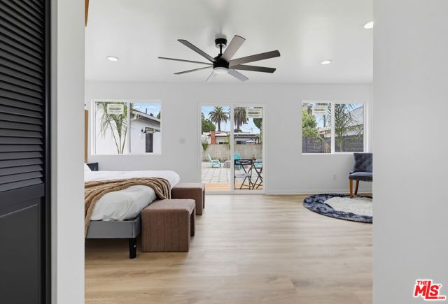 2022 W 77th Street, Los Angeles, CA 90047