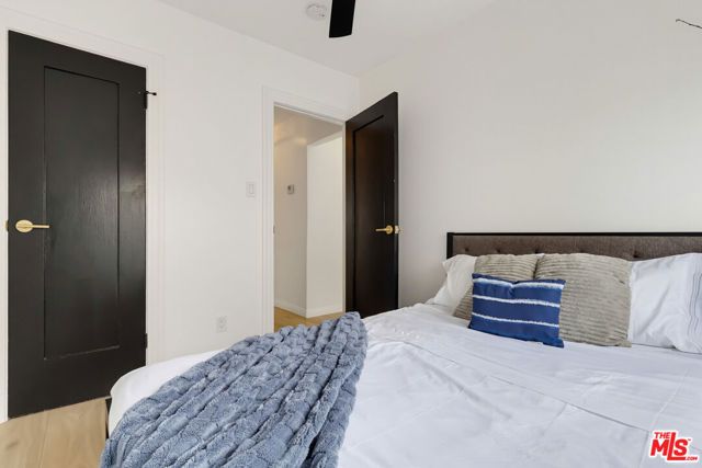 2022 W 77th Street, Los Angeles, CA 90047