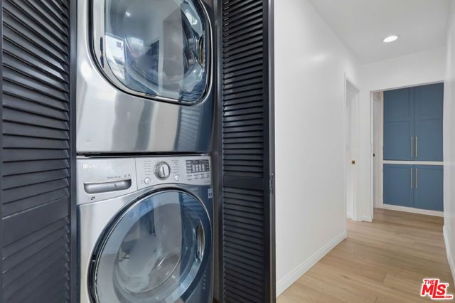 2022 W 77th Street, Los Angeles, CA 90047