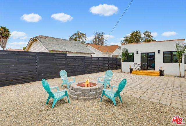 2022 W 77th Street, Los Angeles, CA 90047