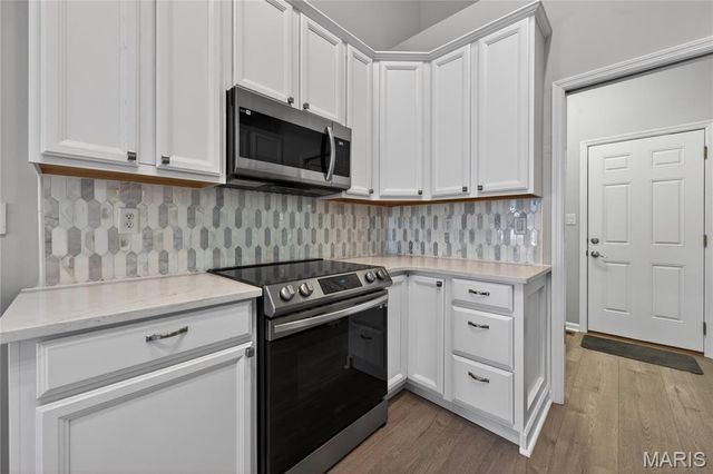 304 Gullane Drive, St Charles, MO 63301