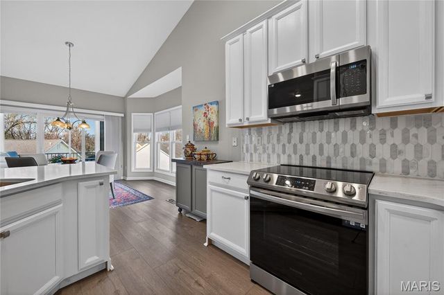 304 Gullane Drive, St Charles, MO 63301