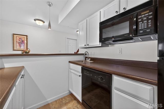 304 Gullane Drive, St Charles, MO 63301