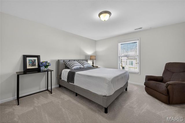 304 Gullane Drive, St Charles, MO 63301