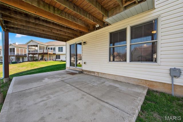 304 Gullane Drive, St Charles, MO 63301