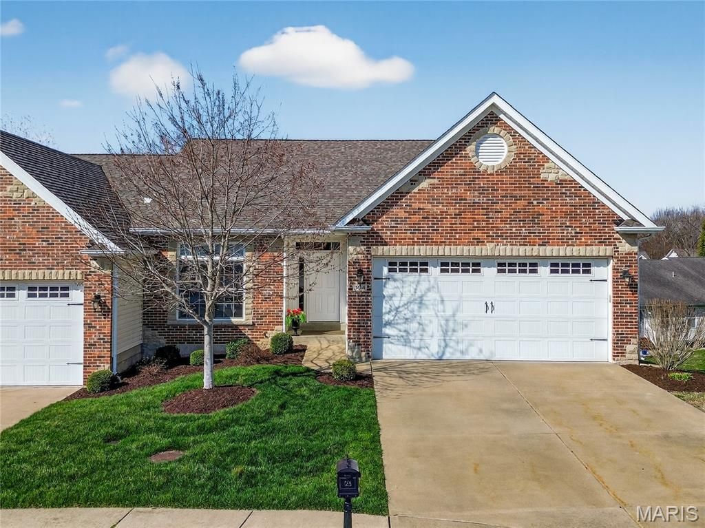 304 Gullane Drive, St Charles, MO 63301