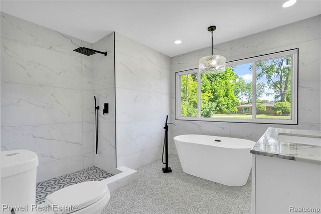24139 Philip Drive, Southfield, MI 48075