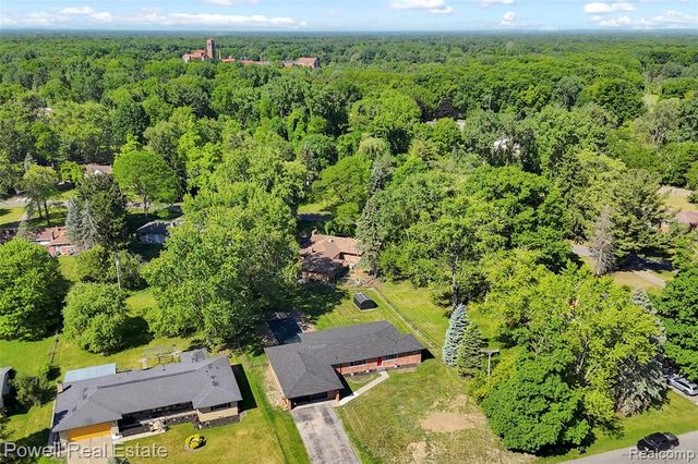 24139 Philip Drive, Southfield, MI 48075