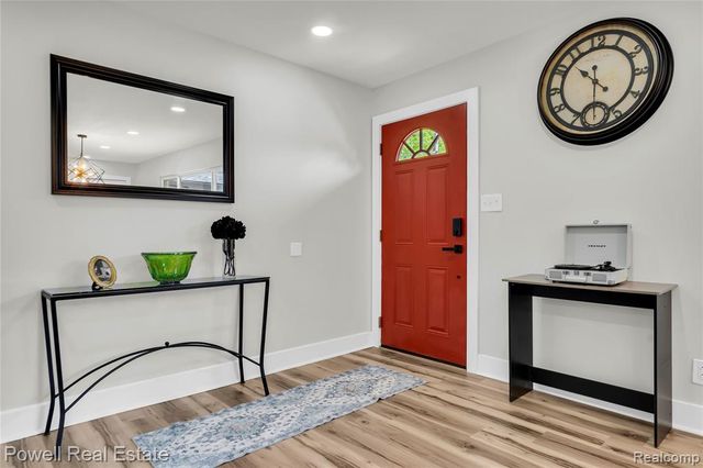 24139 Philip Drive, Southfield, MI 48075