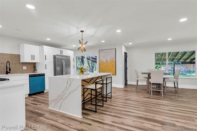 24139 Philip Drive, Southfield, MI 48075