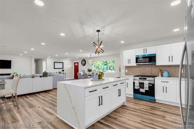 24139 Philip Drive, Southfield, MI 48075