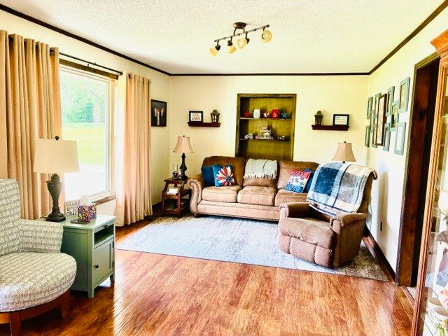 278 Jacqueline Cir, Camden, TN 38320