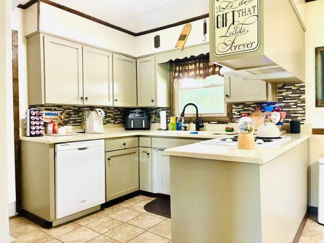 278 Jacqueline Cir, Camden, TN 38320