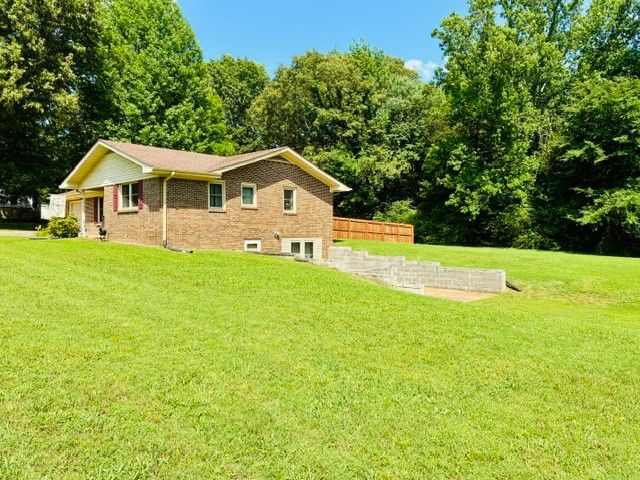 278 Jacqueline Cir, Camden, TN 38320