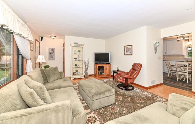 4465 Pilgrim ROAD, Brookfield, WI 53005