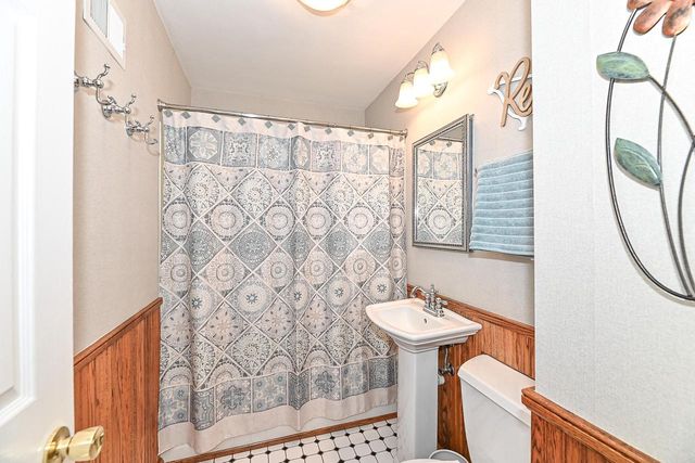 4465 Pilgrim ROAD, Brookfield, WI 53005