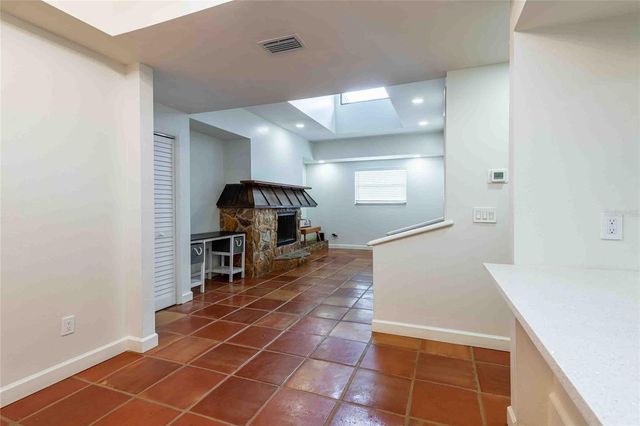 4405 W FAIR OAKS AVENUE 8, Tampa, FL 33611