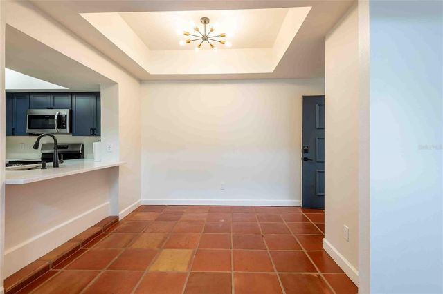 4405 W FAIR OAKS AVENUE 8, Tampa, FL 33611