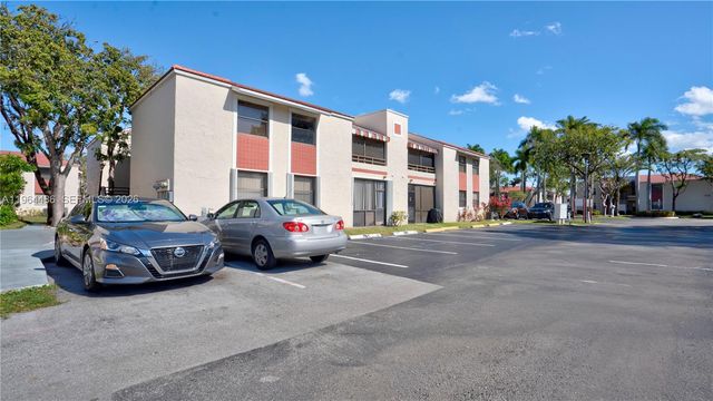 20120 NE 3rd Ct 8, Miami, FL 33179