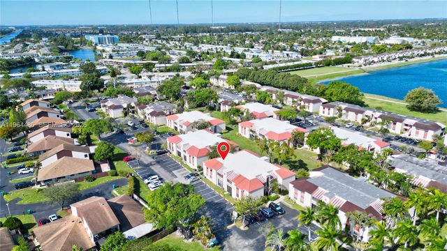 20120 NE 3rd Ct 8, Miami, FL 33179