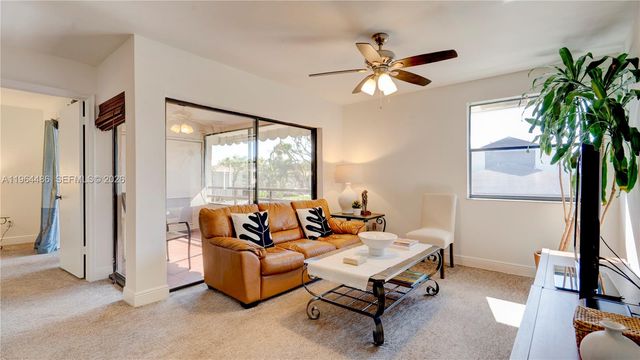 20120 NE 3rd Ct 8, Miami, FL 33179