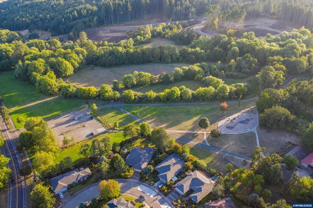 2548 NW Maser Dr, Corvallis, OR 97330