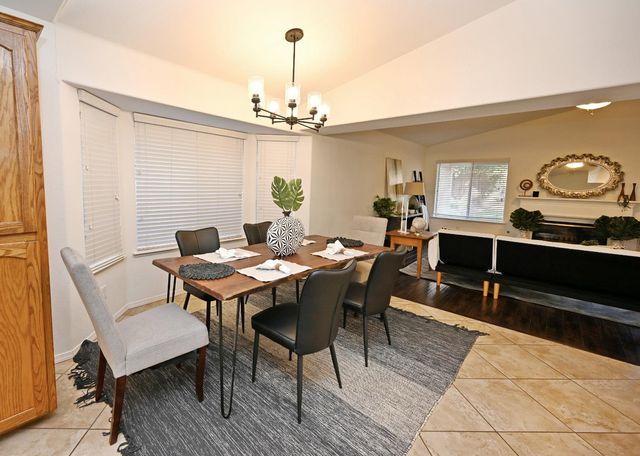 1786 E Everglade Avenue, Fresno, CA 93720