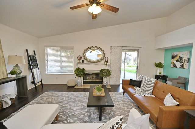 1786 E Everglade Avenue, Fresno, CA 93720