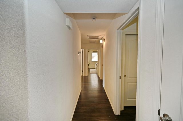 1786 E Everglade Avenue, Fresno, CA 93720